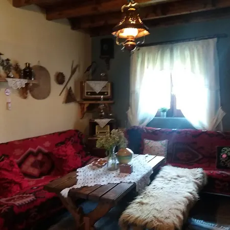Vila 118 Voskopojë