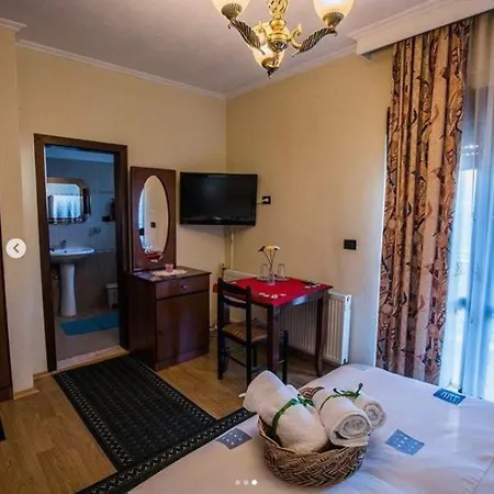 Vila 118 Pensión Voskopojë